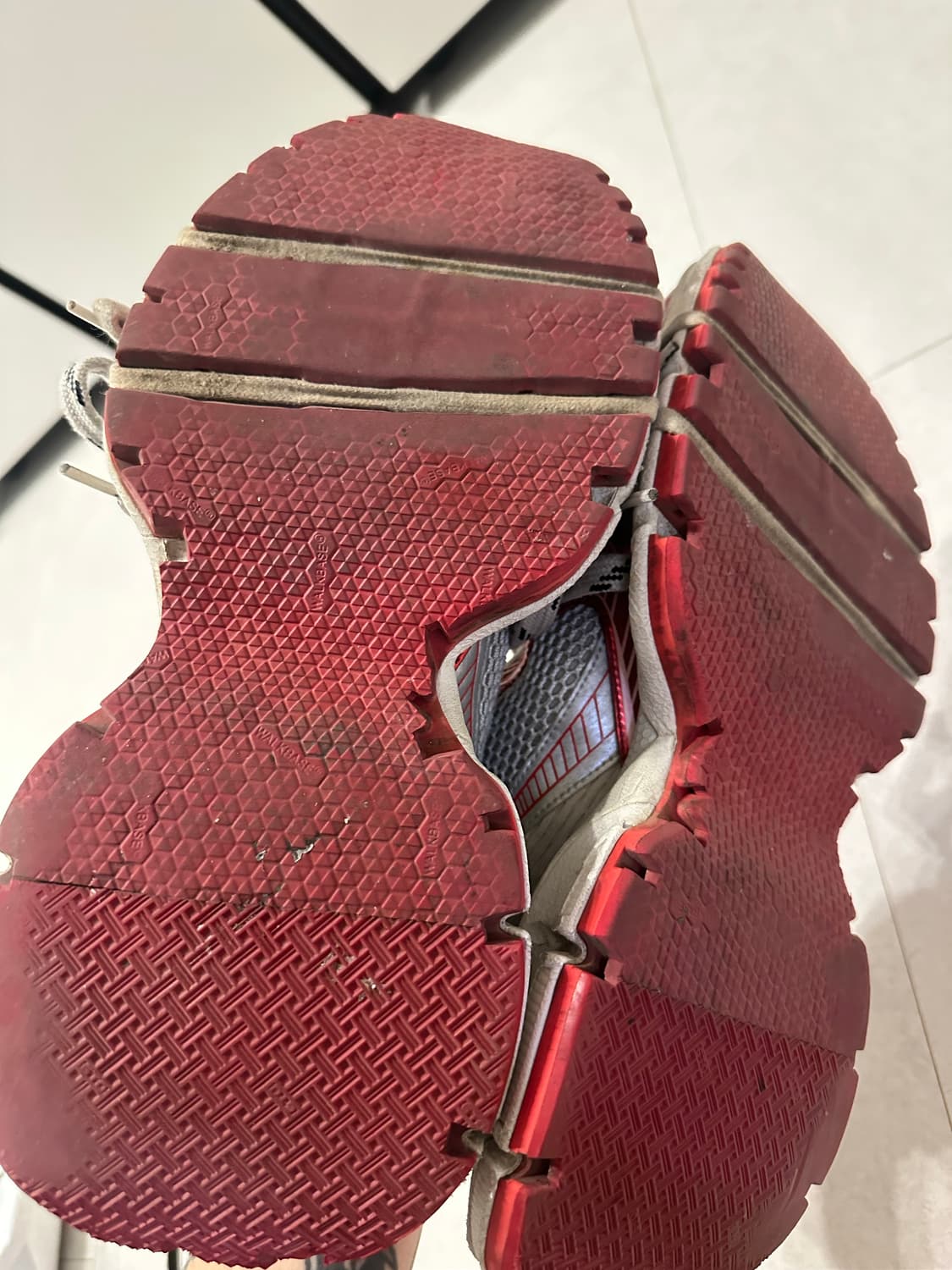 [44]발렌시아가 3xl 화이트 레드 상품이미지7