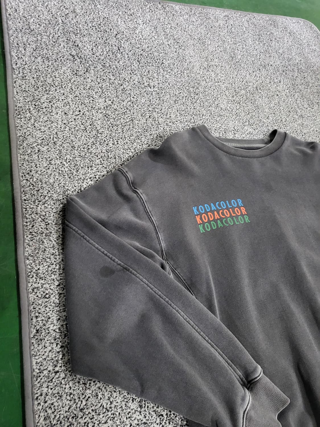 코닥 피그먼트 맨투맨 상품이미지6