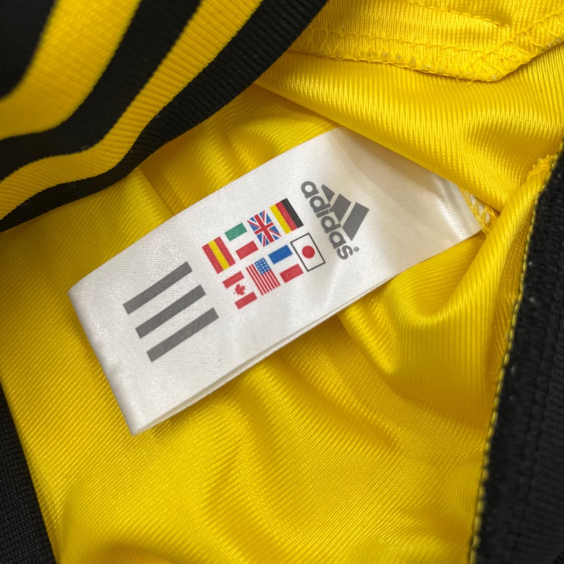 아디다스 에센셜 블랙라인 옐로우 트랙탑 90 상품이미지6
