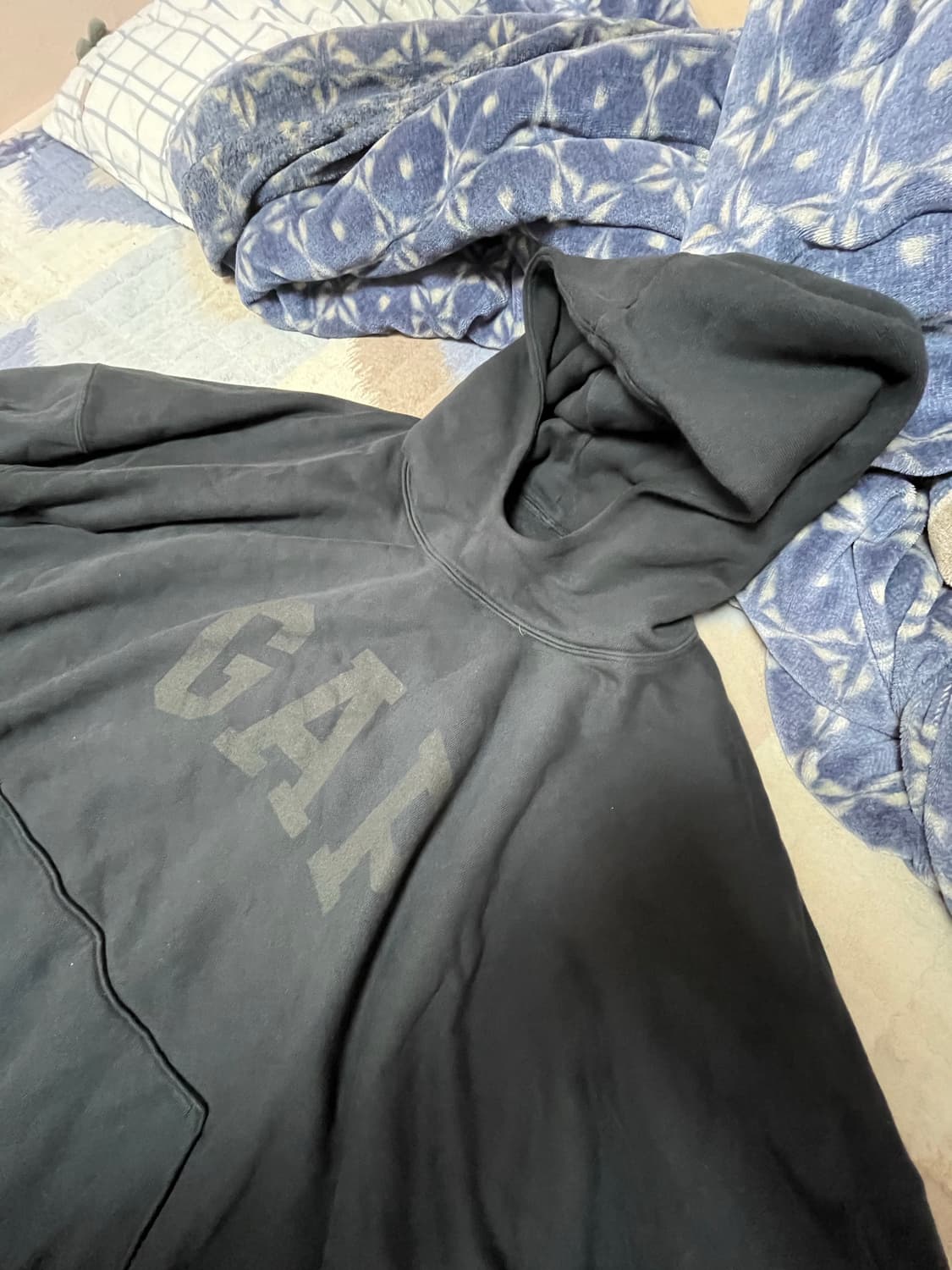 [L택포] 이지 갭 엔지니어드 바이 발렌시아가 도브 후드 워시드 블랙 상품이미지1