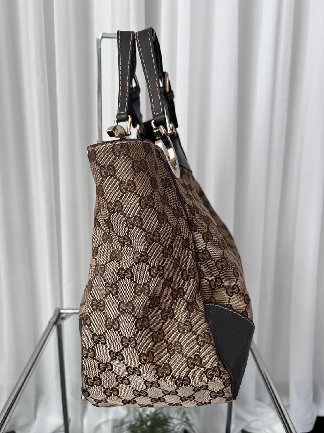 구찌 정품 구찌 GG 캔버스 샬롯 숄더백 상품이미지4