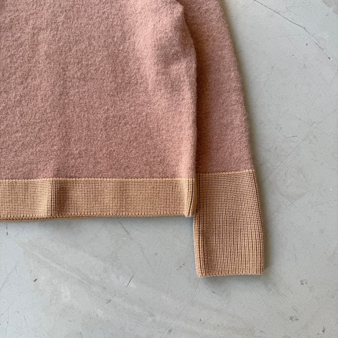 솔리드 옴므 알파카 모헤어 스웨터 상품이미지2