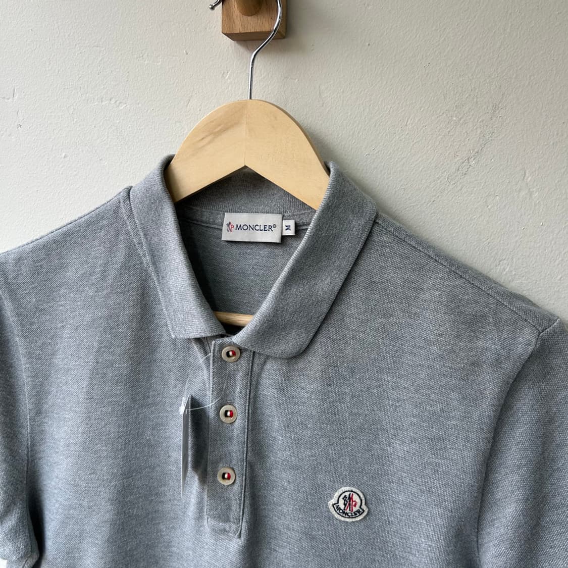 16459 - 몽클레어 그레이 반팔 카라티 상품이미지4