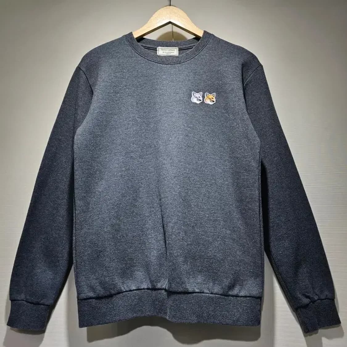 메종키츠네 더블 폭스 맨투맨 차콜 상품이미지3