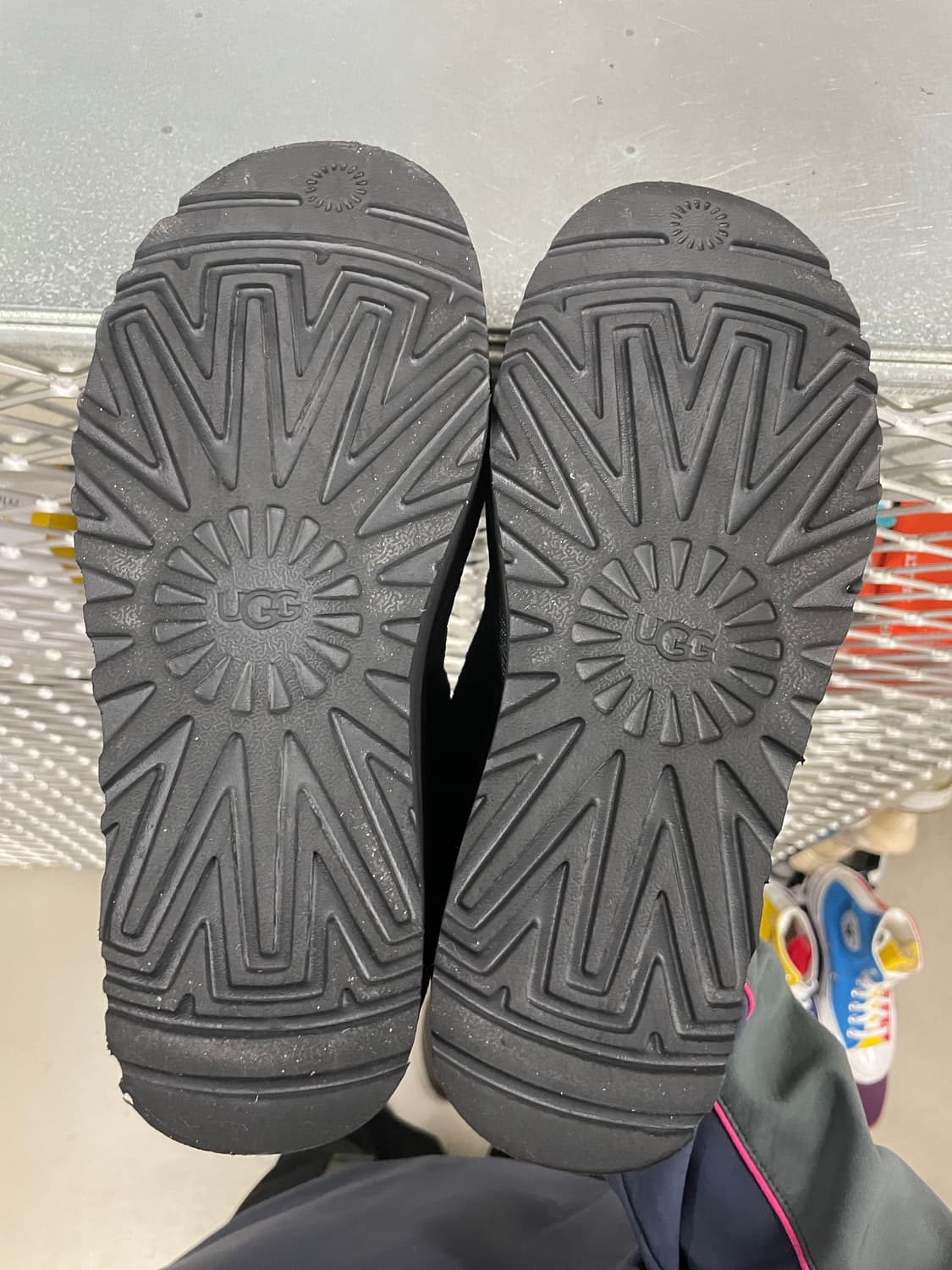 어그 클래식 울트라 미니 플랫폼 230 상품이미지6