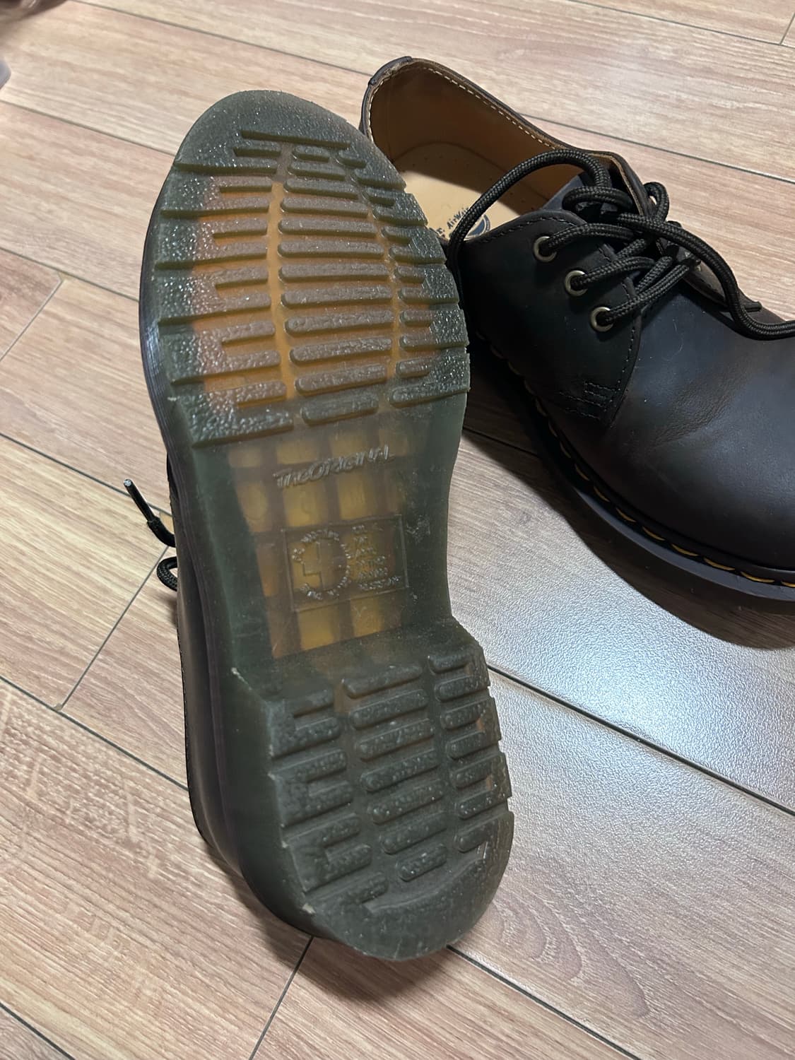 닥터마틴 1461 크레이지 홀스 레더 부츠 다크 브라운 (230) 상품이미지3