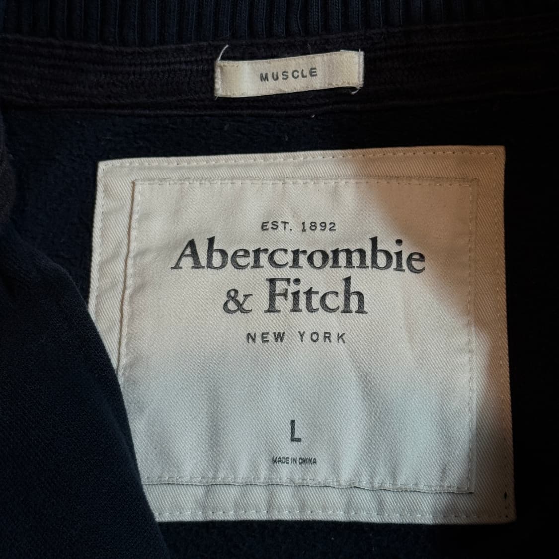 아베크롬비 피치 블랙 후드티 상품이미지5