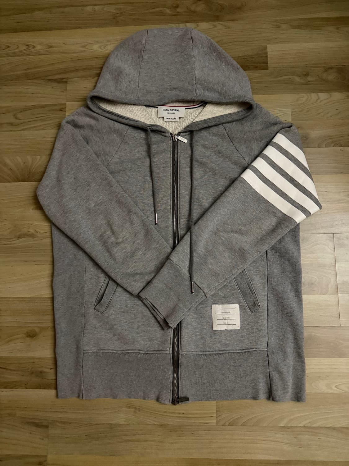 톰브라운 후드집업 3size 상품이미지1