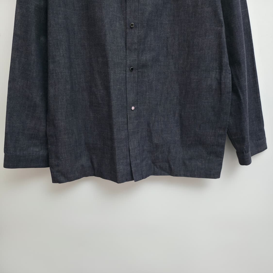 [XL] 솔리드옴므 다크 데님 셔츠 상품이미지3