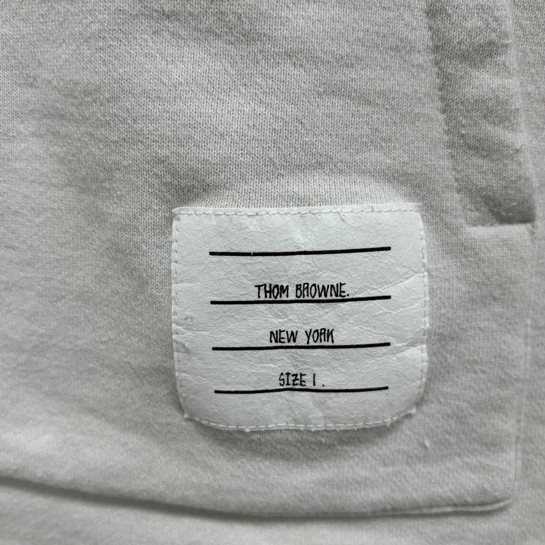 [1]톰브라운 사선완장 하프 맨투맨 상품이미지3