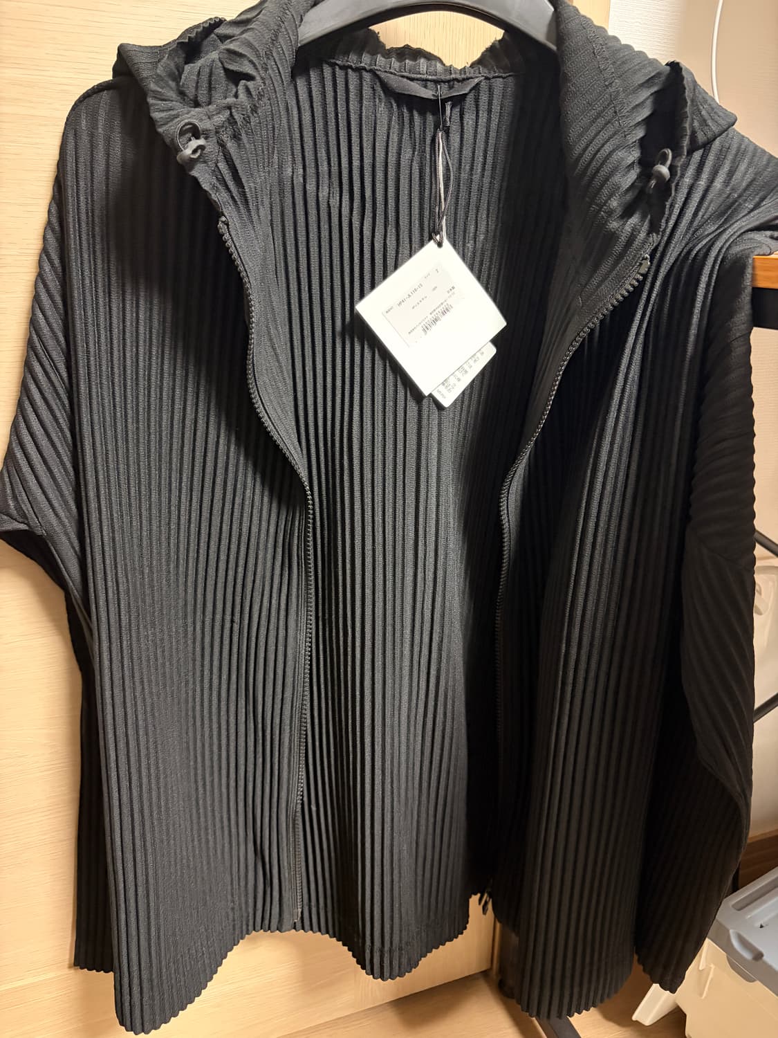 옴므플리세 후드집업 판매합니다 상품이미지1