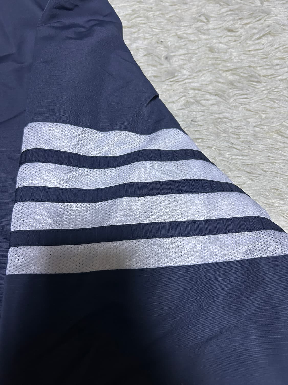 [3] 톰브라운 립스탑 메쉬 바람막이 네이비 상품이미지4