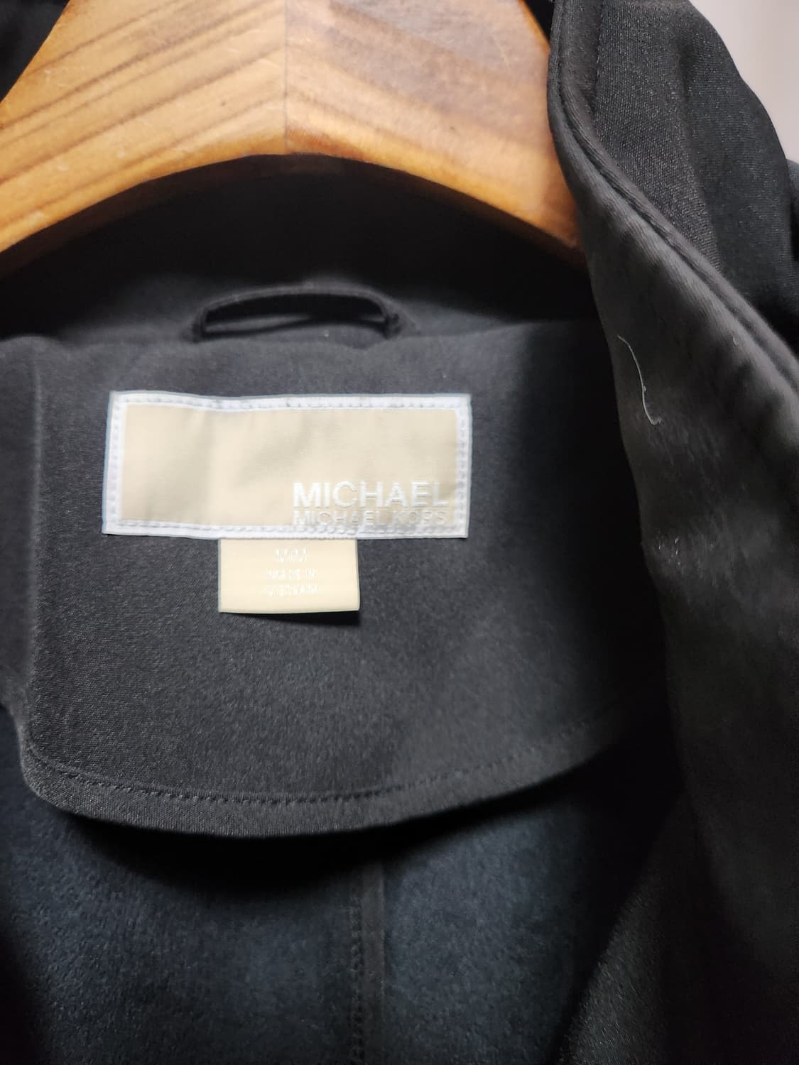 마이클코어스후드 벨트 블랙 트렌치 코트 상품이미지4