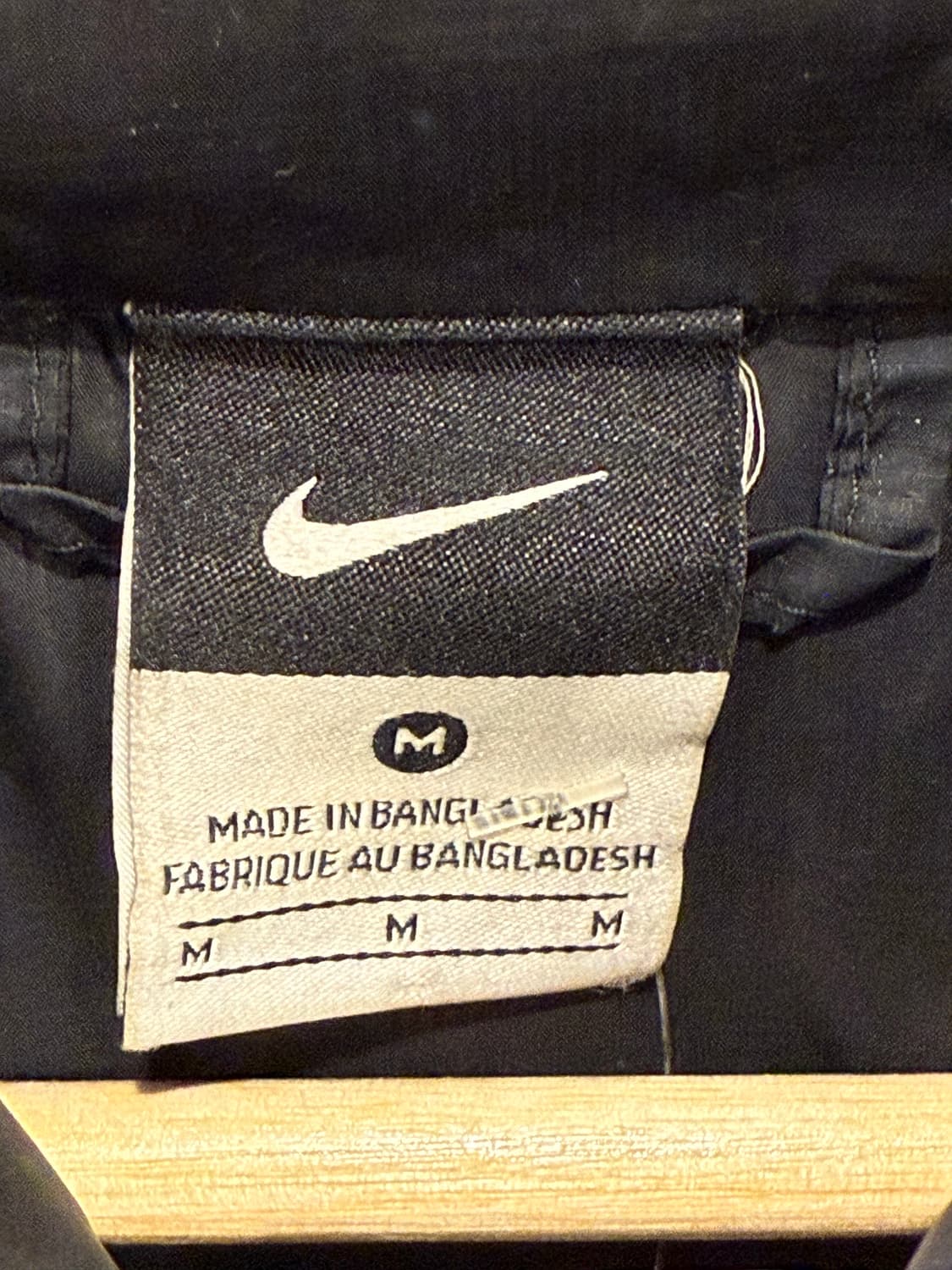 나이키 옐로스우시 블랙 패딩 상품이미지2