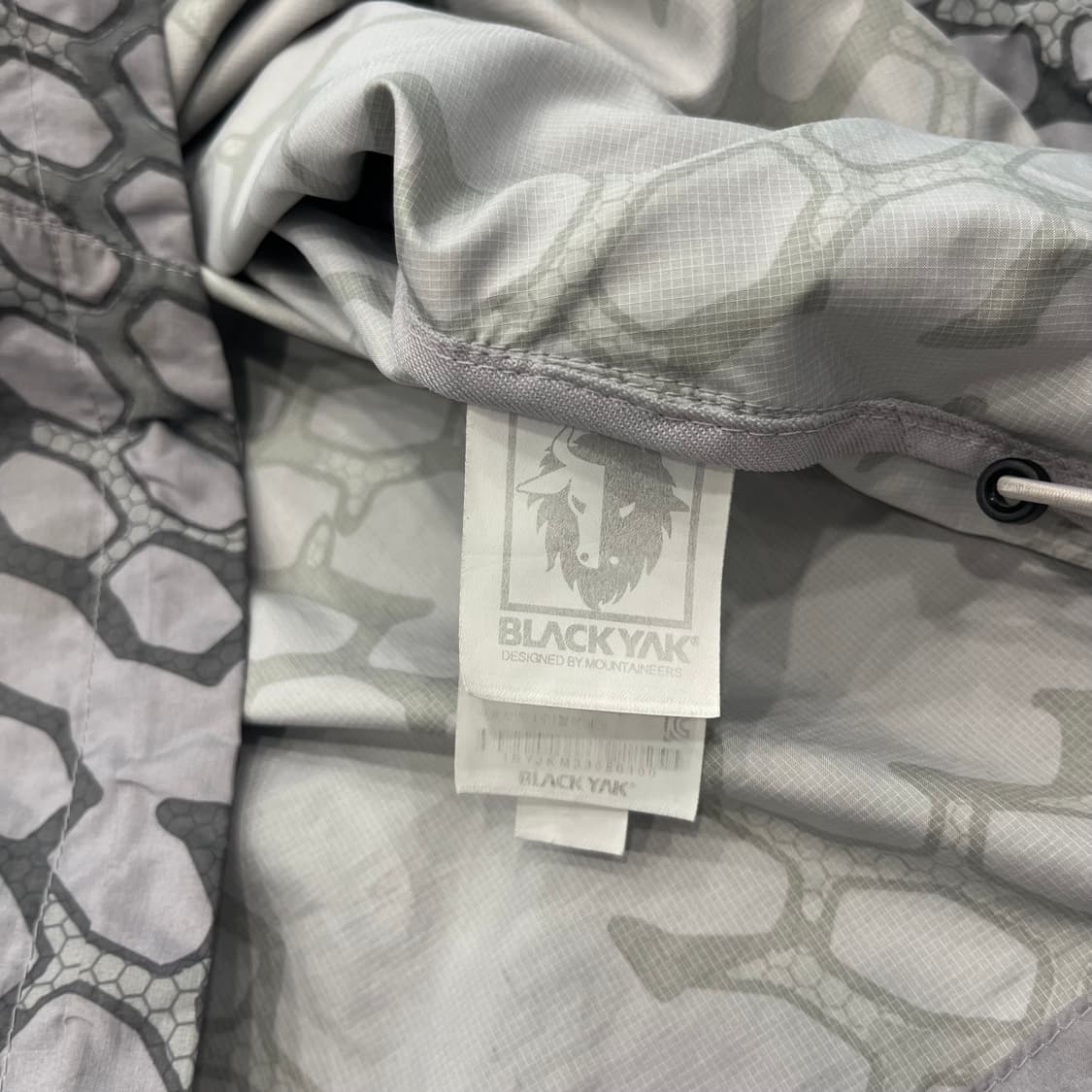 100 블랙야크 바람막이 패턴 자켓 상품이미지8