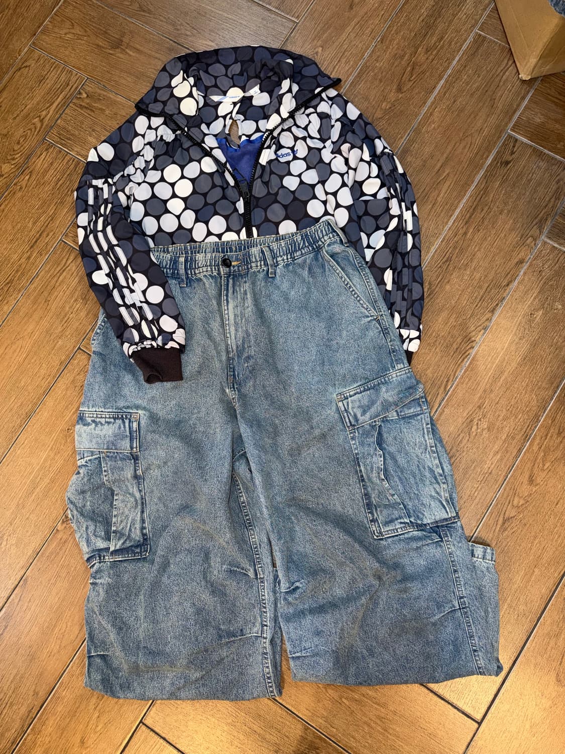 아디다스 도트패턴 하이넥 바람막이 세트 ( 상의+하의 ) 상품이미지10