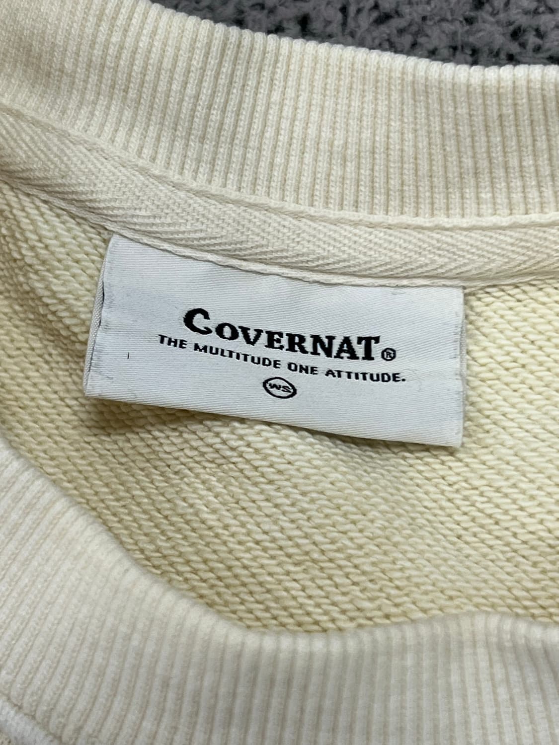 (85) 커버낫 C로고 맨투맨 크림 상품이미지3