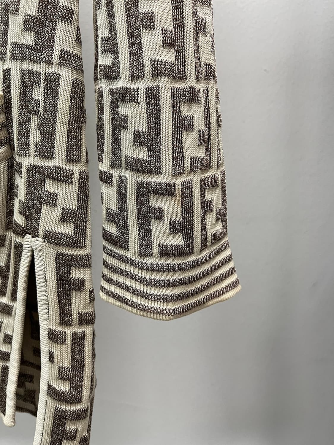 여) 펜디 90s FF로고 울 가디건  상품이미지6