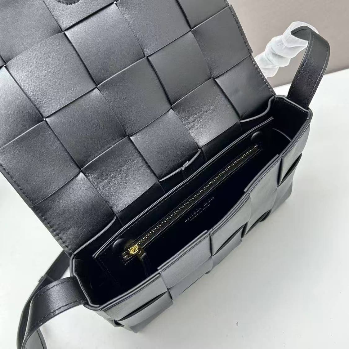 보테가 베네타(Bottega Veneta) 카세트 백
 상품이미지9