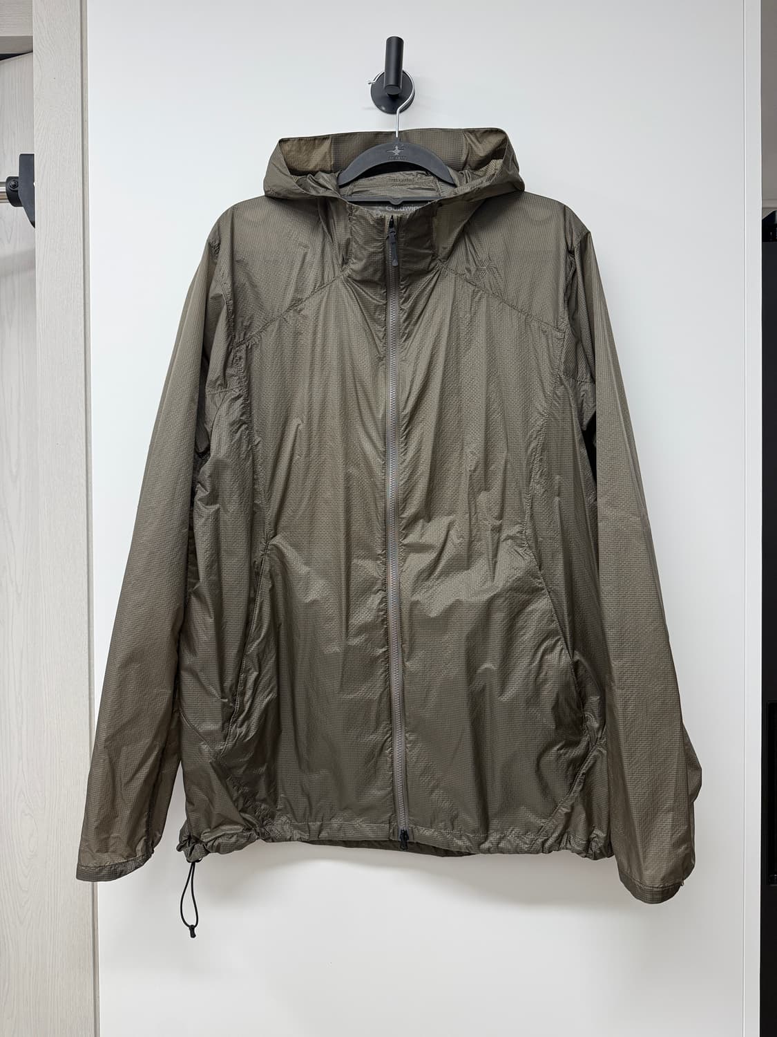 골드윈 에어리 쉘 패커블 윈드 자켓 카키4사이즈 상품이미지1