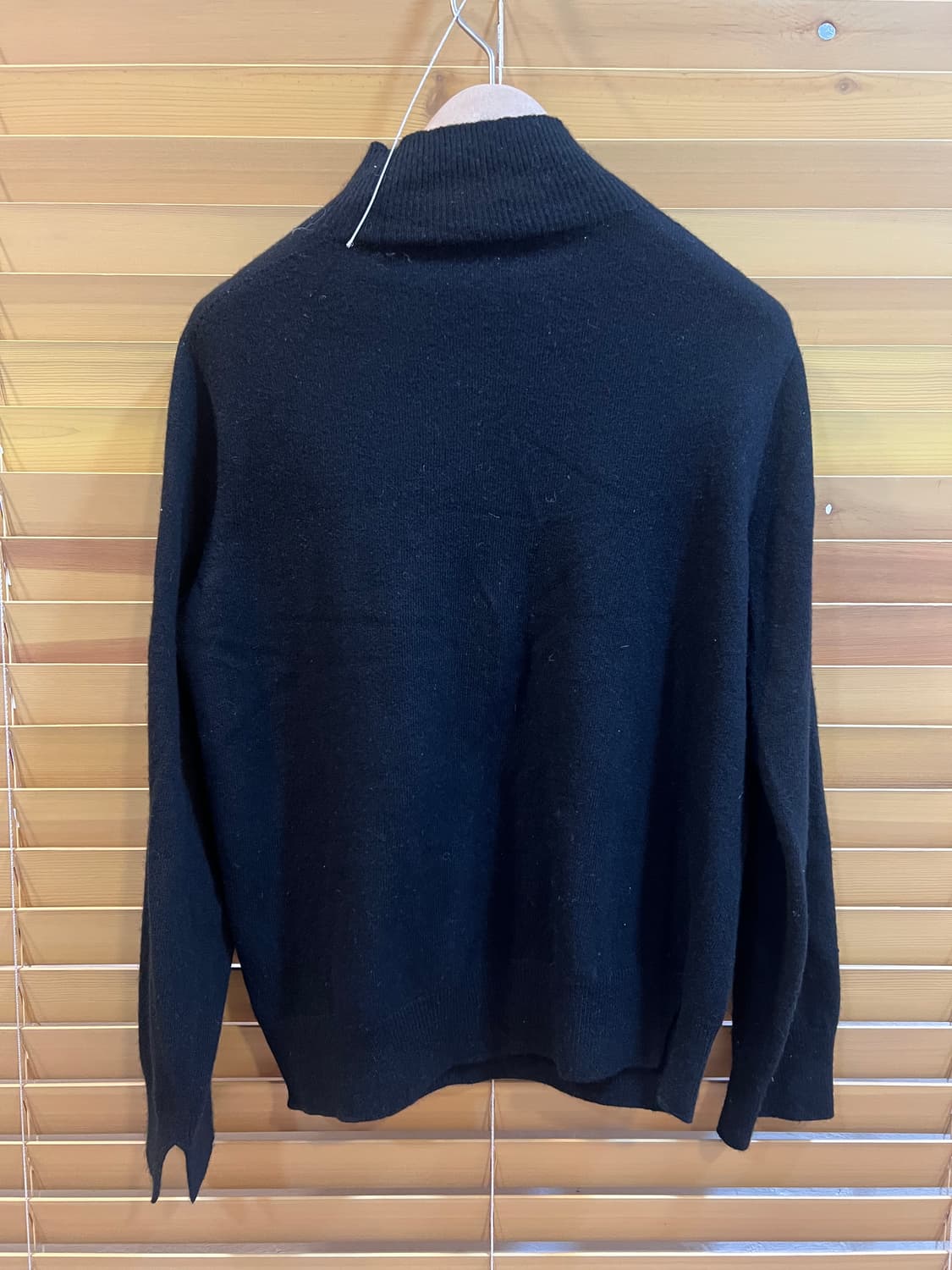 베라왕 여성 블랙 캐시미어100니트 하프터틀넥니트 상품이미지3