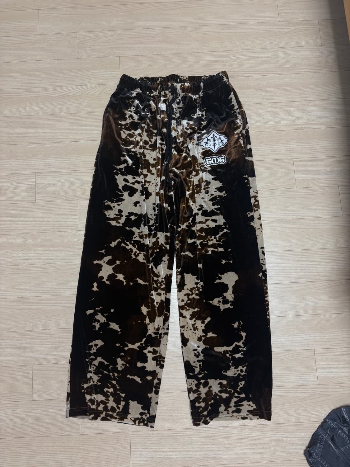 투머치택스 카우프린트 팬츠 상품이미지1