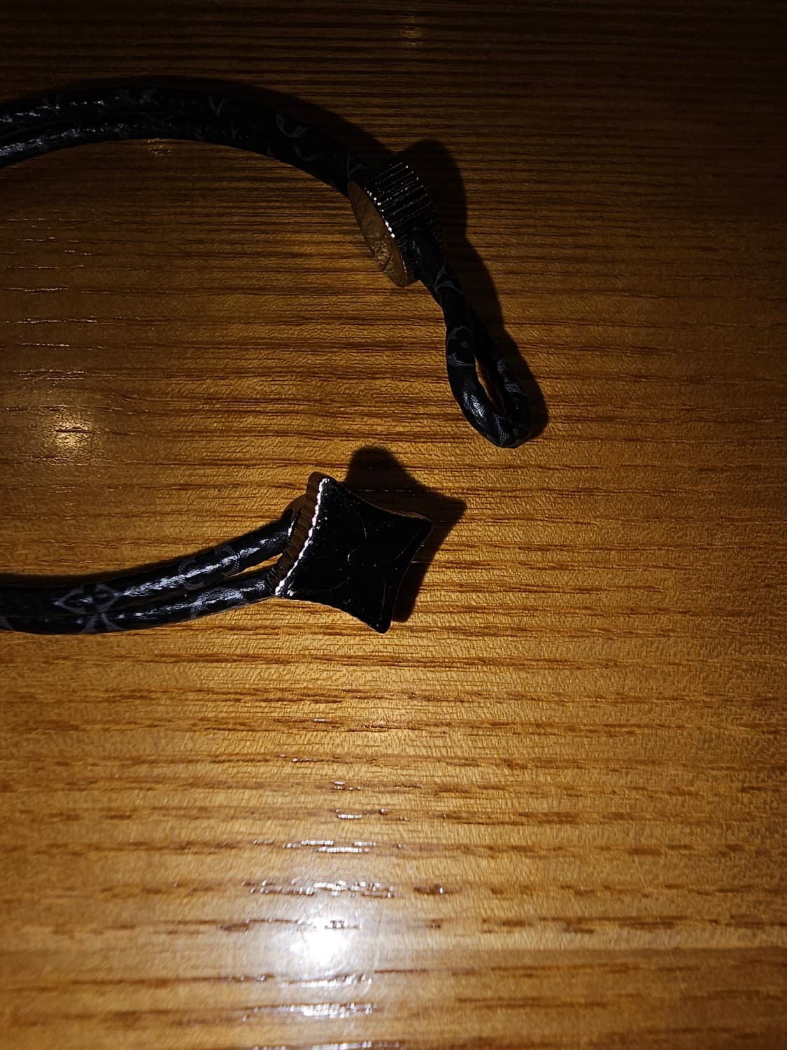 루이비통 캐치 잇 팔찌 상품이미지2