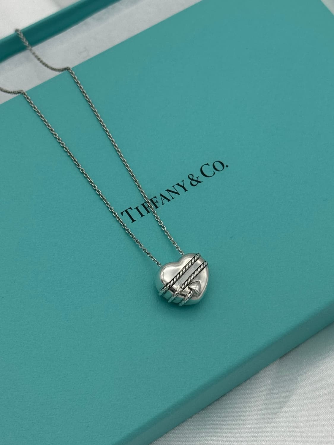 티파니앤코 애로우 하트 목걸이 상품이미지1