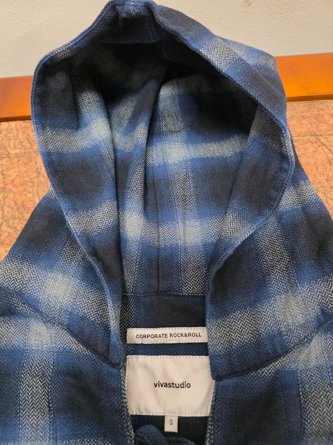 비바스튜디오 헤링본 체크 후드 셔츠 상품이미지2