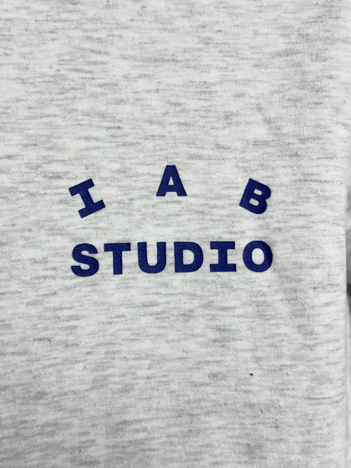 아이앱스튜디오 롱슬리브 라이트그레이 M 상품이미지2