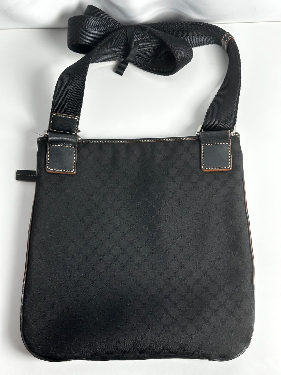 셀린느 블랙 자카드 크로스백 상품이미지4