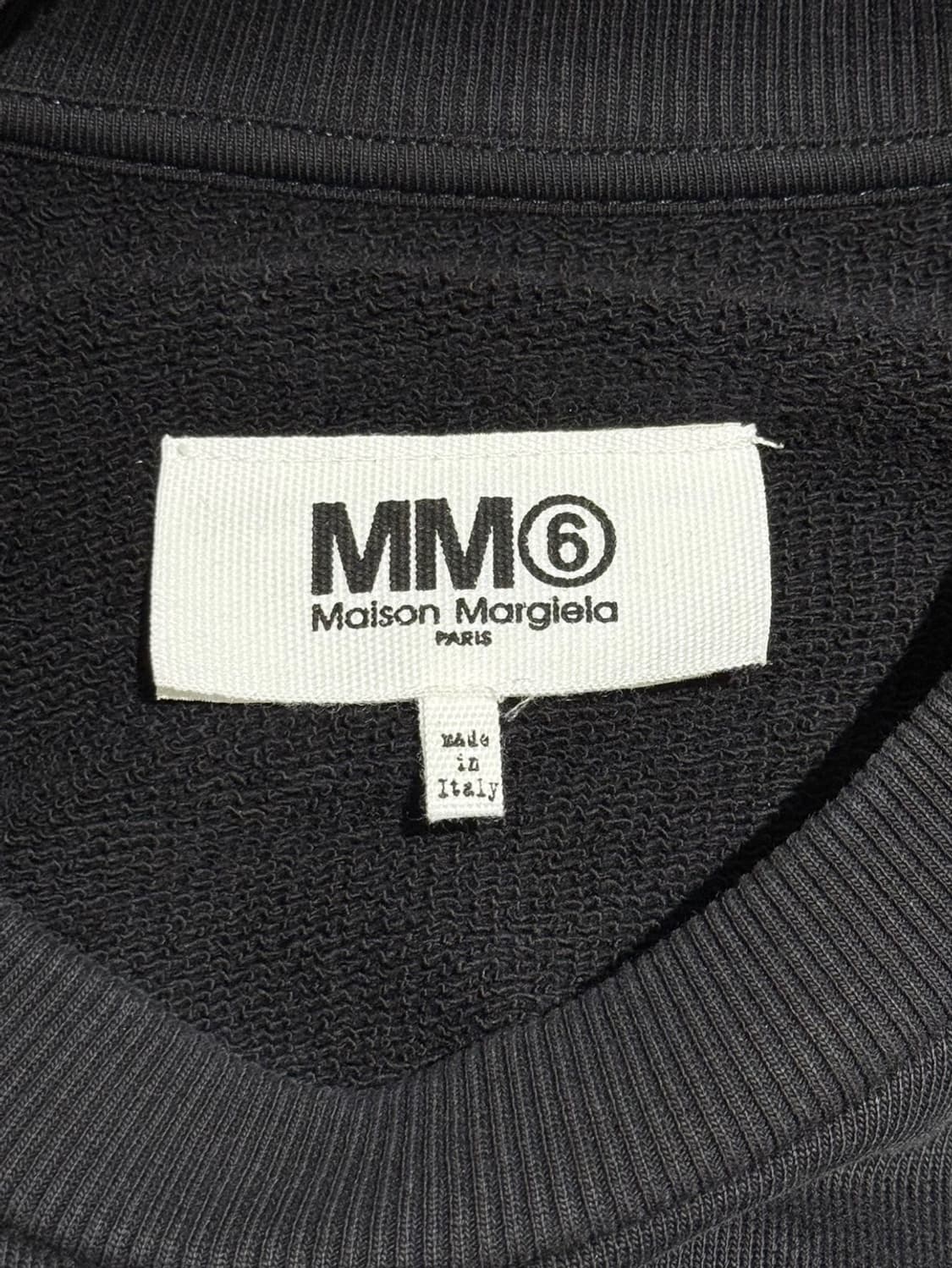 엠엠식스 블랙 크롭 인사이드 아웃 스웻 셔츠 상품이미지7