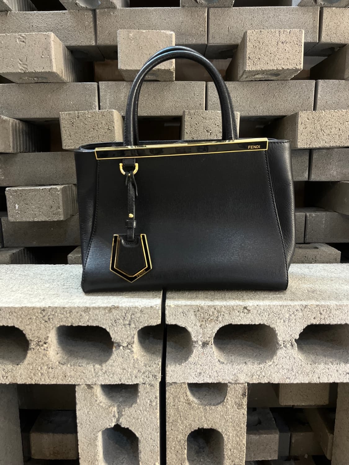 펜디 투쥬르 레더 미니 토트 백 상품이미지1