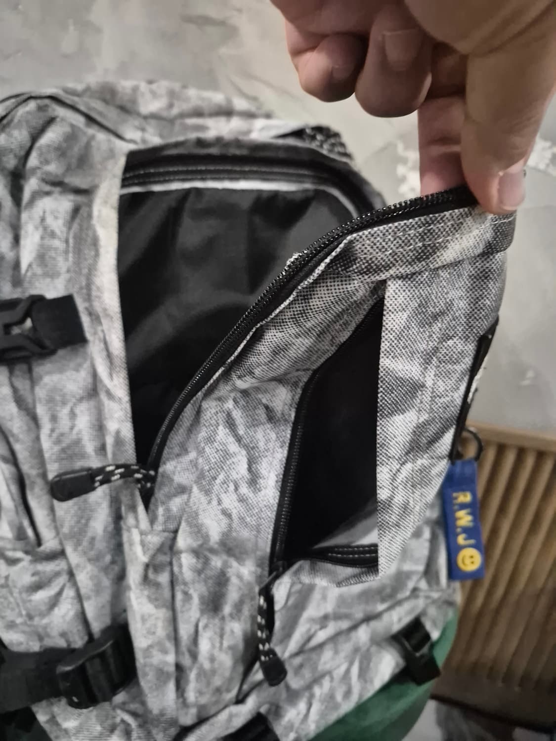 노스페이스 프린트 백팩
- 모델명은 NM2DN06K 상품이미지5