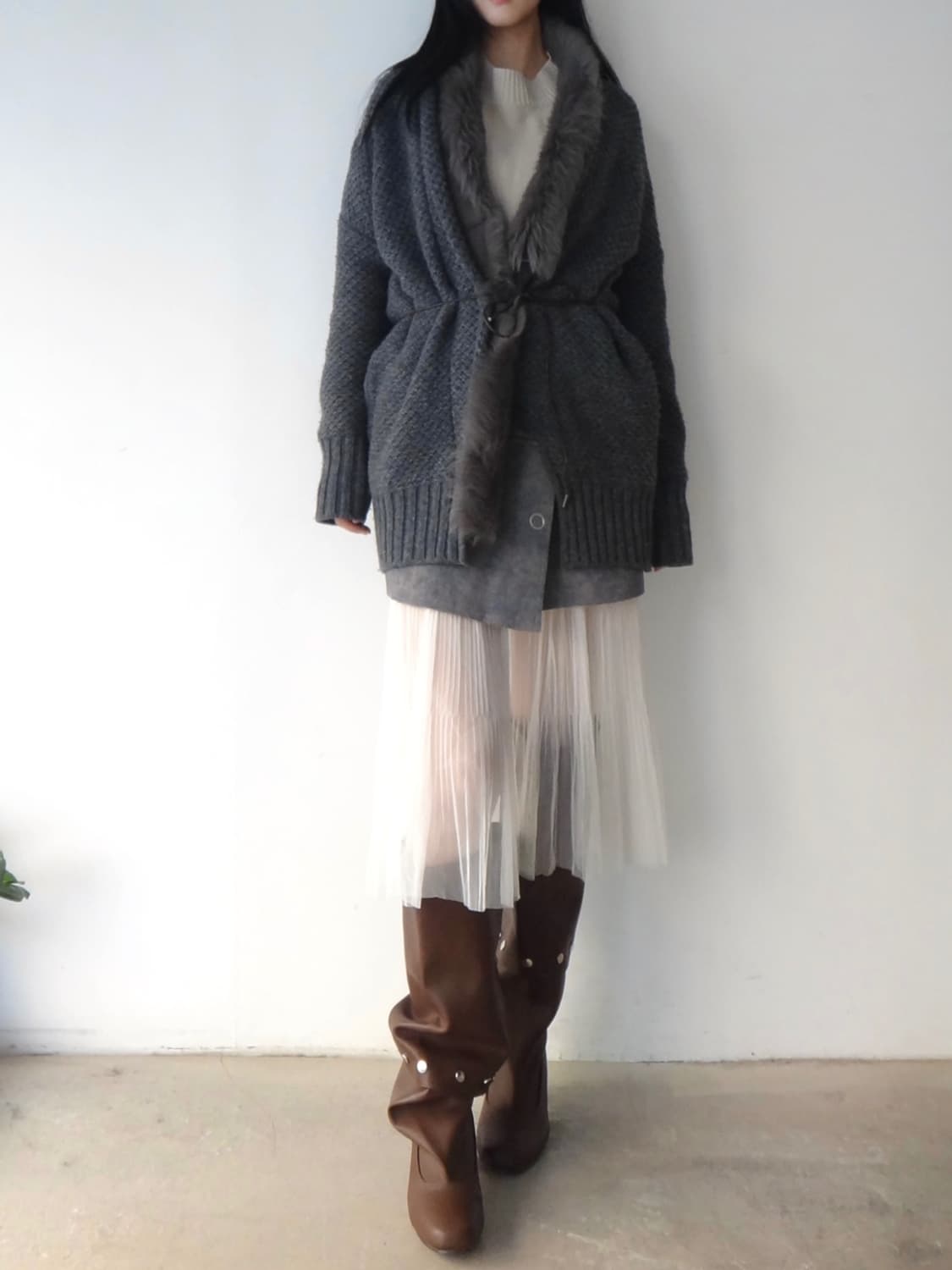 Unbalanced fur open cardigan / charcoal 상품이미지5