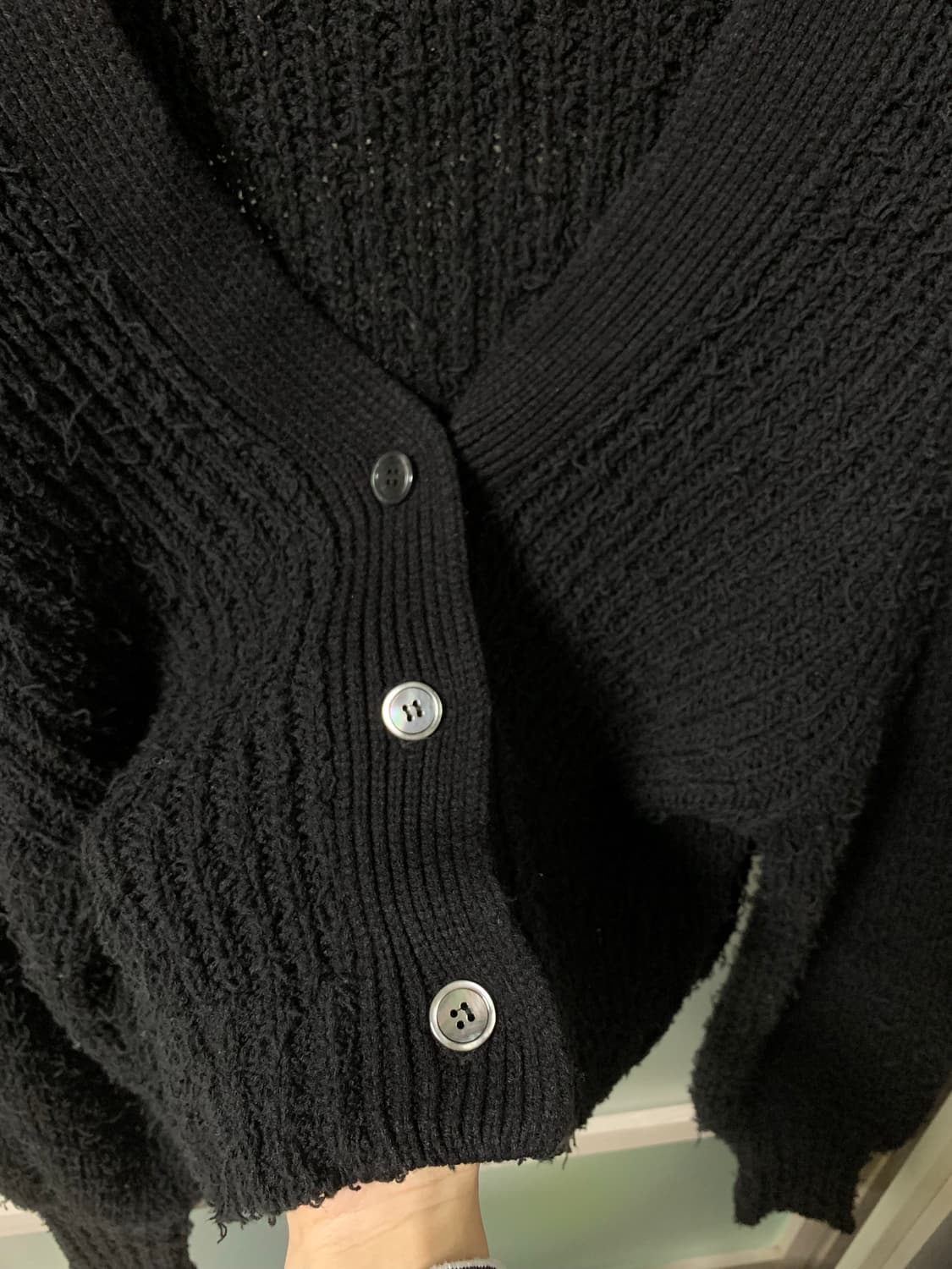 쉬이즈큐트 플러피 가디건 블랙 상품이미지5
