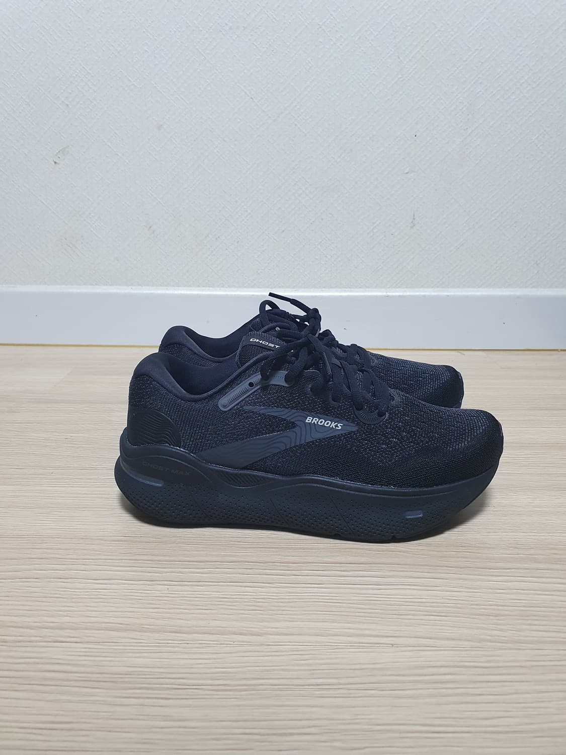 브룩스 고스트맥스 러닝화 250 상품이미지1