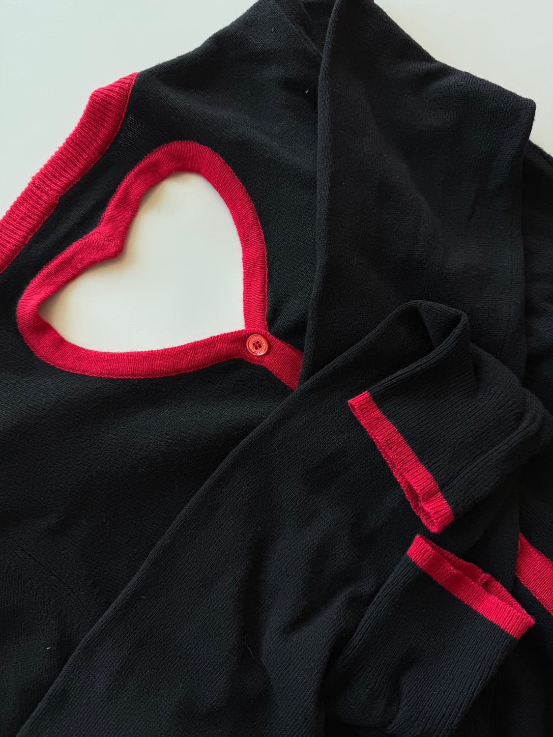 모스키노 하트 크롭 니트 가디건 상품이미지9