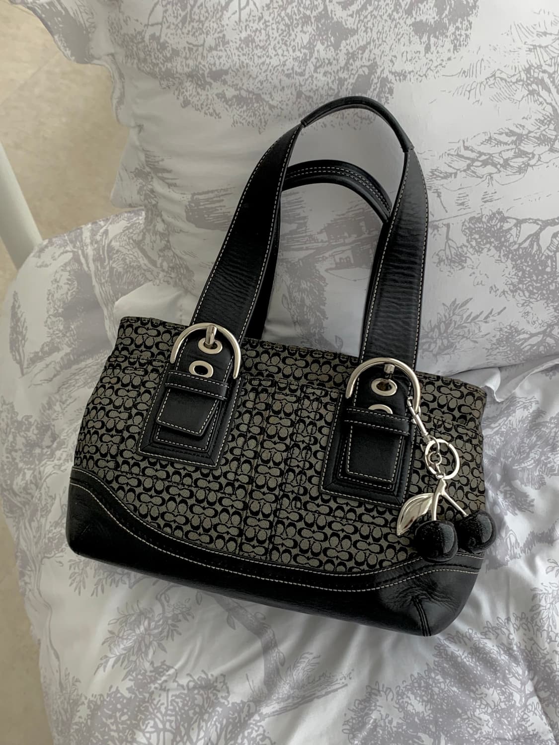 Coach black tote bag 상품이미지1