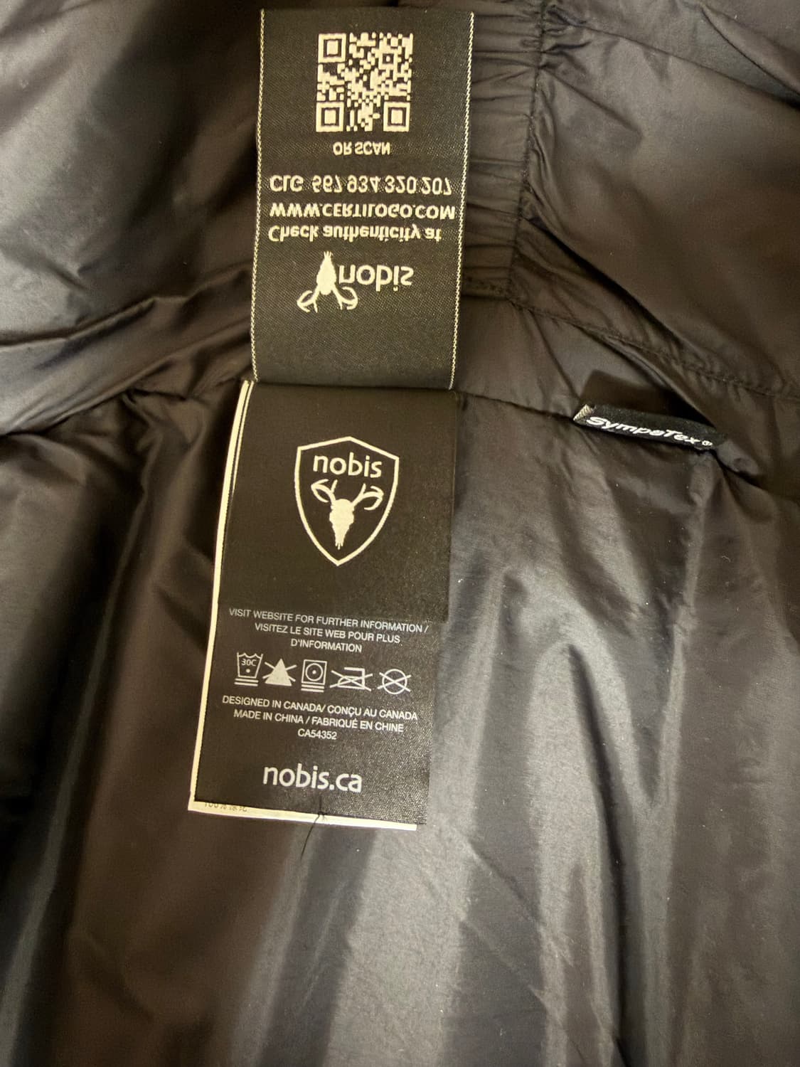 노비스 쉘비 블랙 XS 사이즈 판매합니다. 상품이미지6