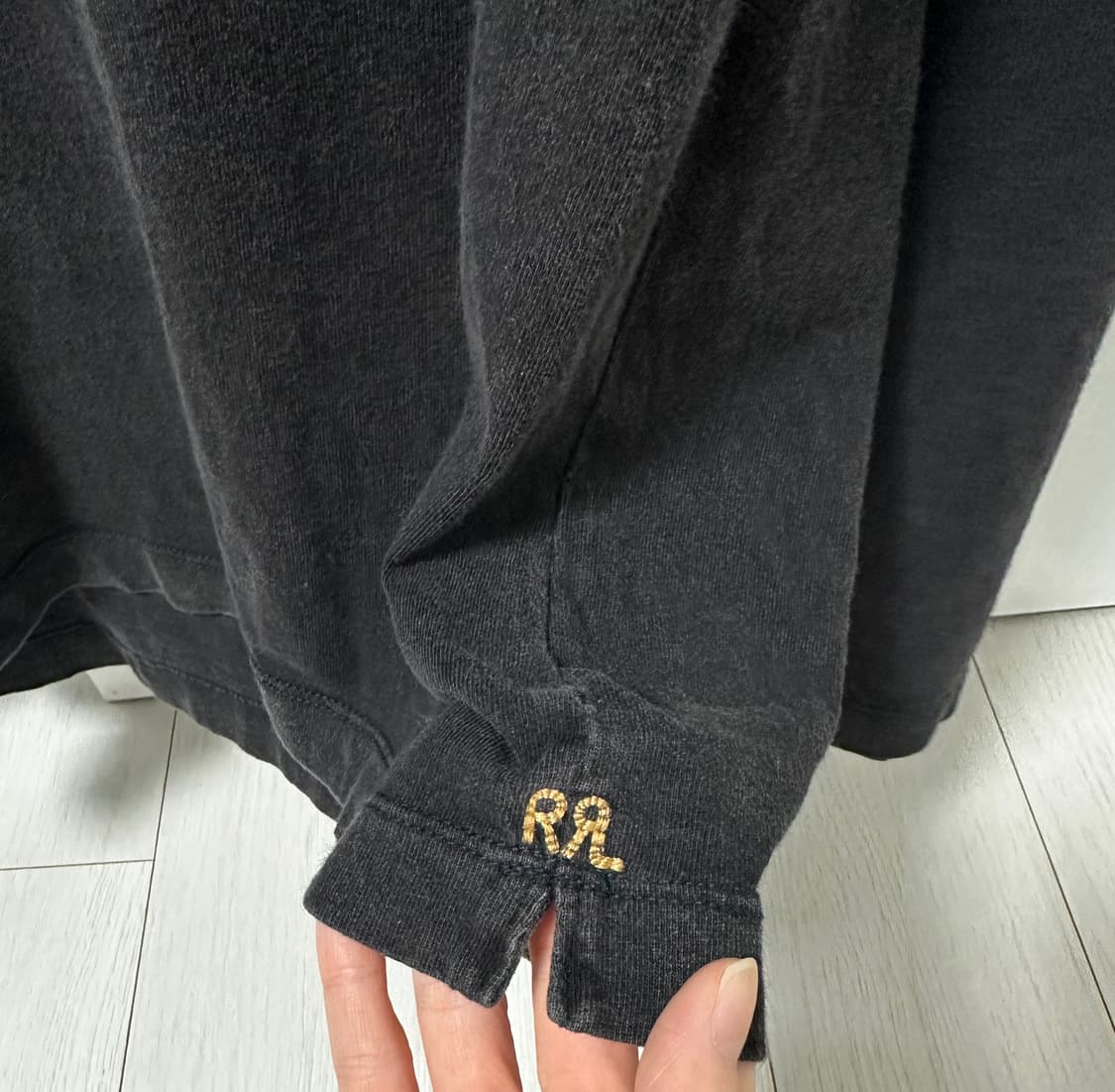 롱슬리브 크루넥 티셔츠 상품이미지3