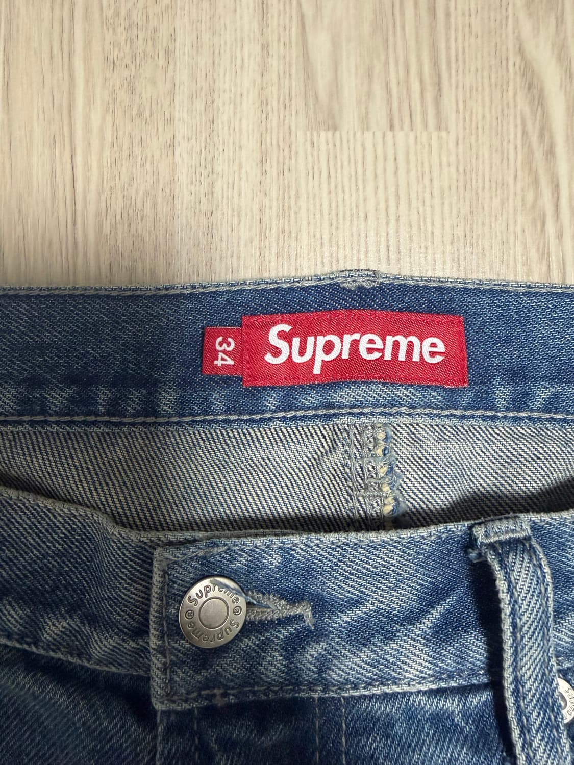 슈프림 S 로고 루즈 핏 진 워시드 블루 - 24SS 34 상품이미지2