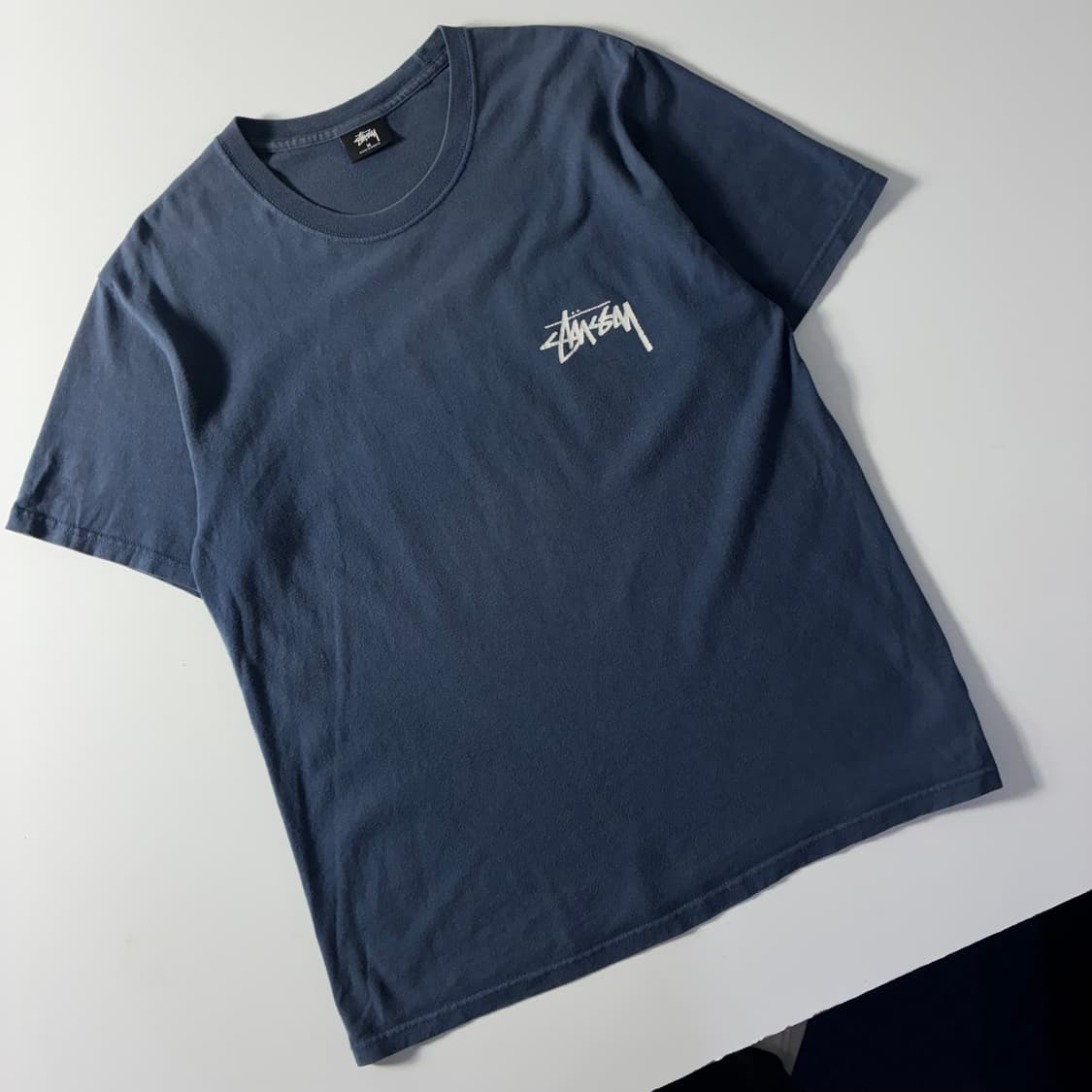 Stussy  스투시 베이직 코튼 네이비 반팔 티셔츠  상품이미지4