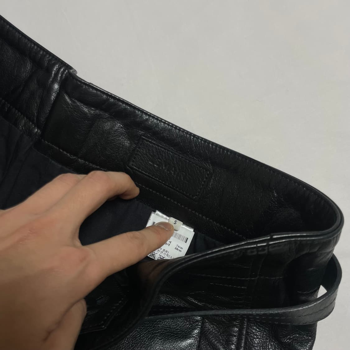 르메르 20FW 레더 벨티드 팬츠 상품이미지5