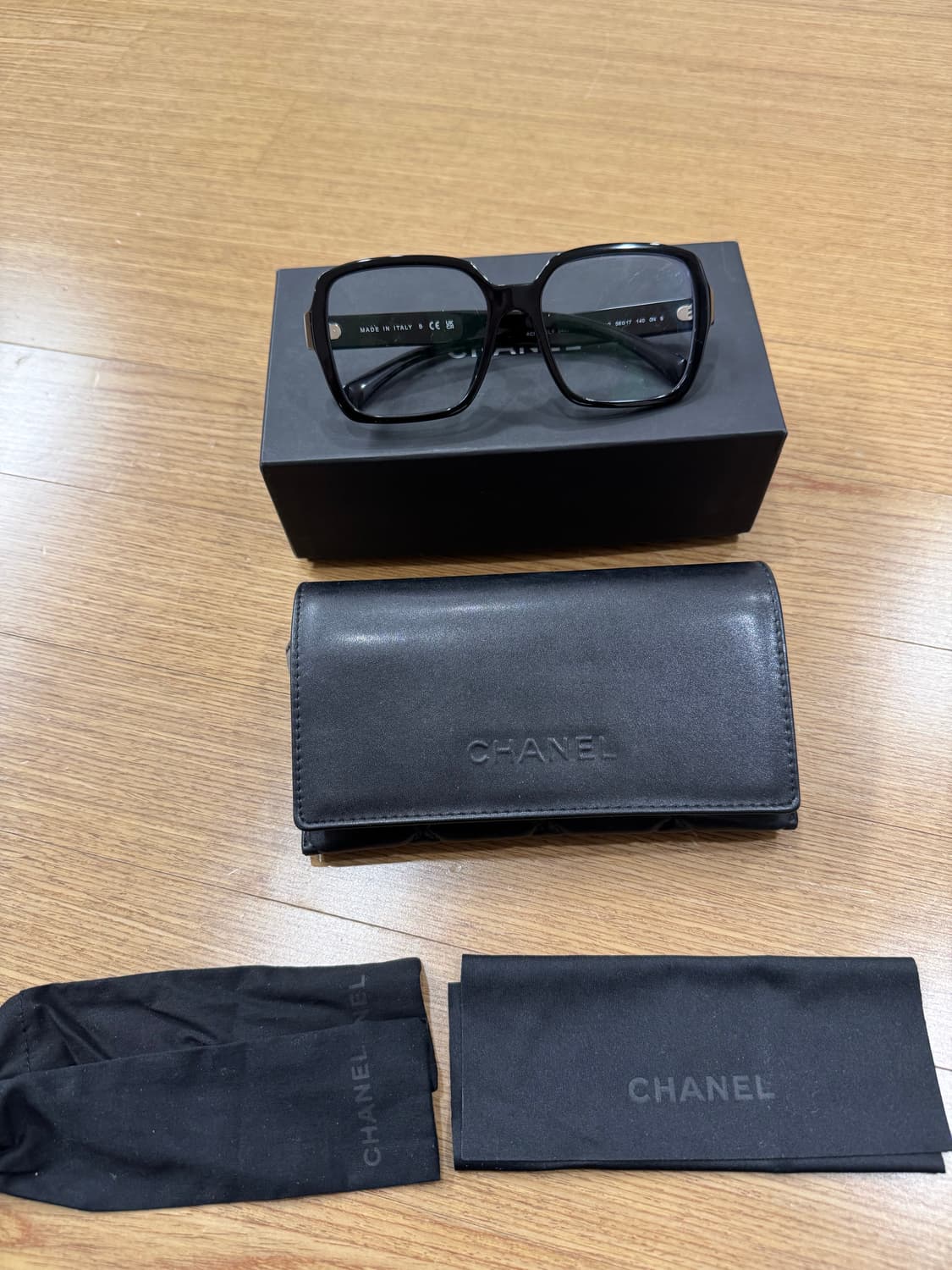 샤넬 사각 뿔테안경 상품이미지7