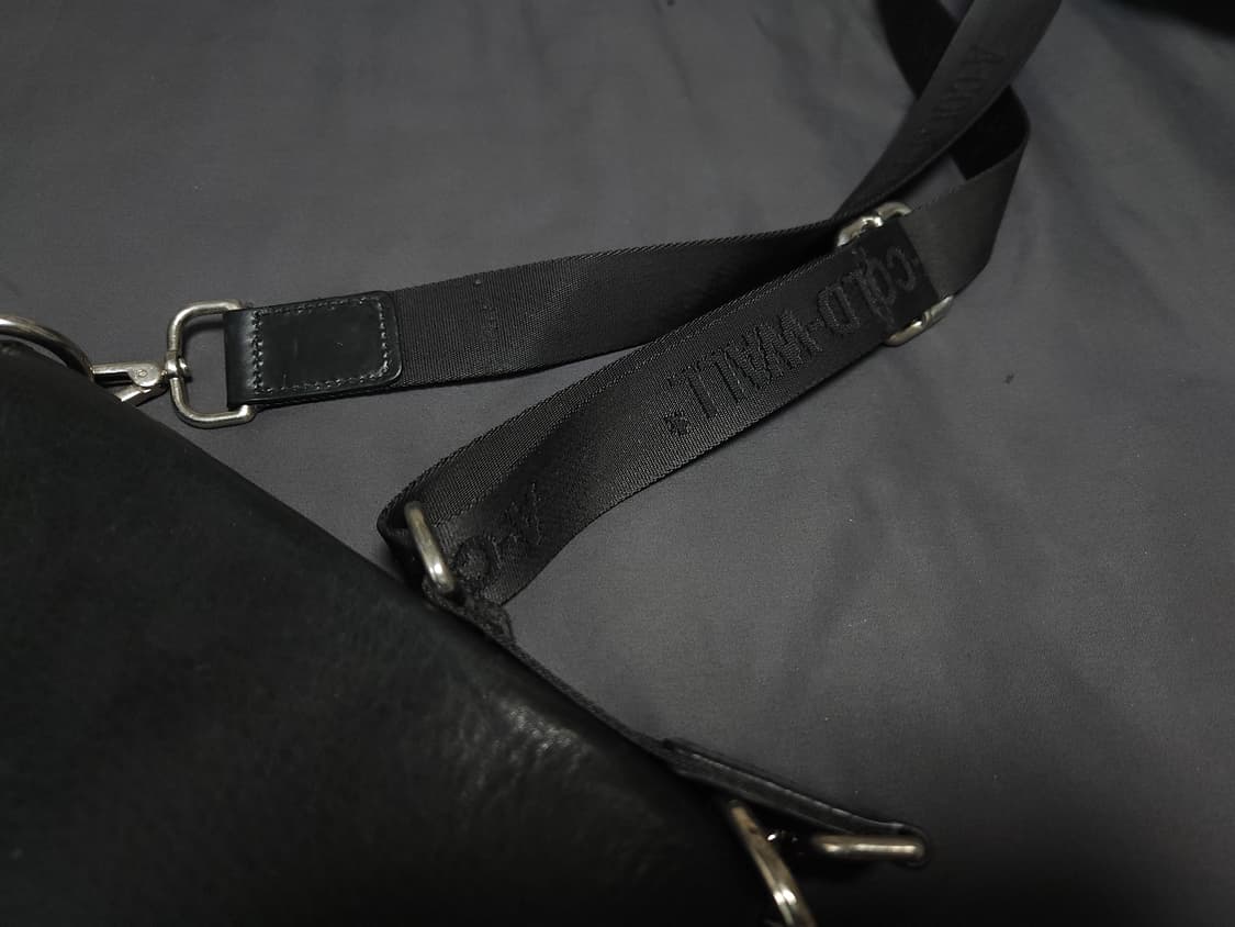 A COLD WALL 레더 크로스백 상품이미지3