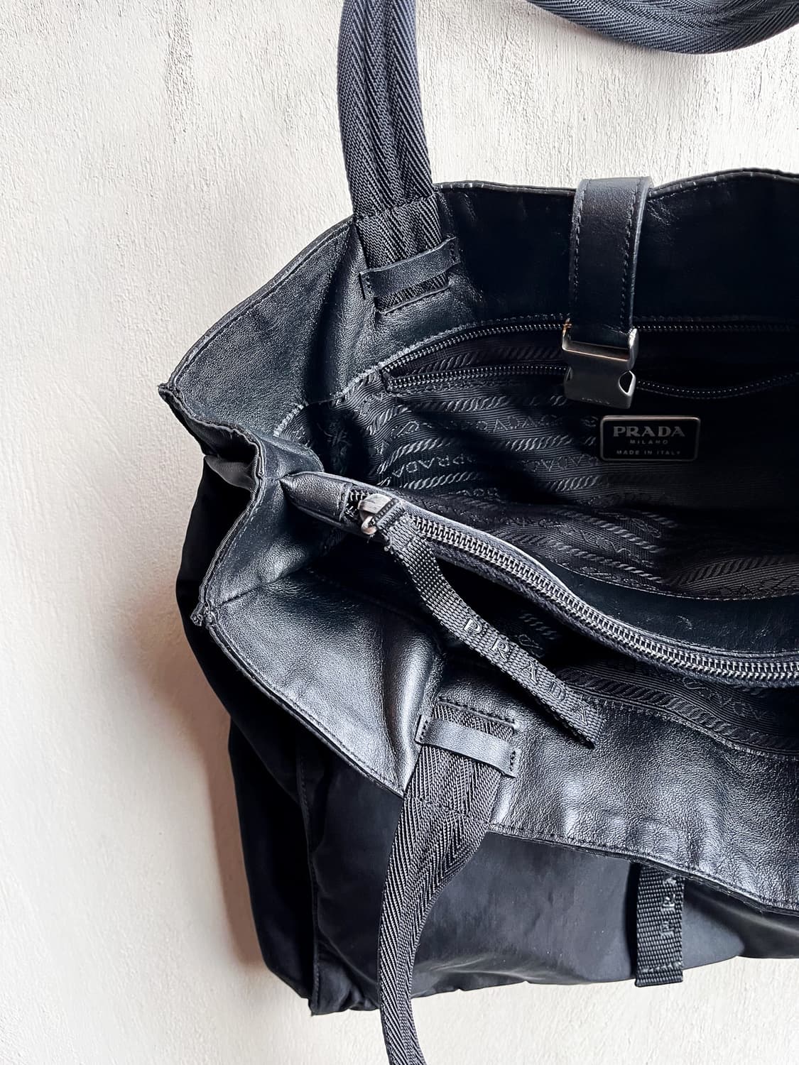 PRADA Made in Italy (2000s) 상품이미지3