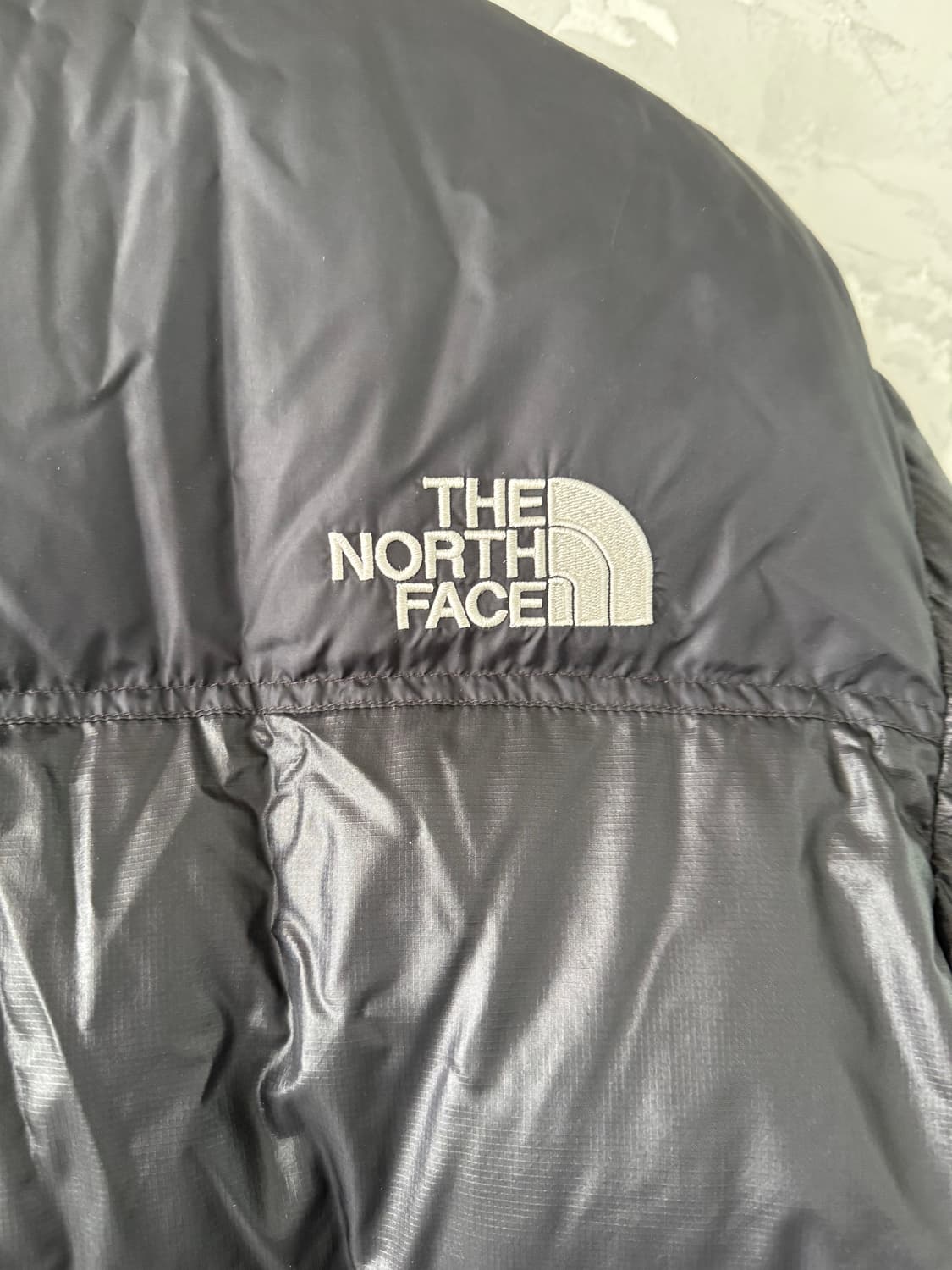 노스페이스 눕시 700 패딩 판매합니다 M
블랙 상품이미지5