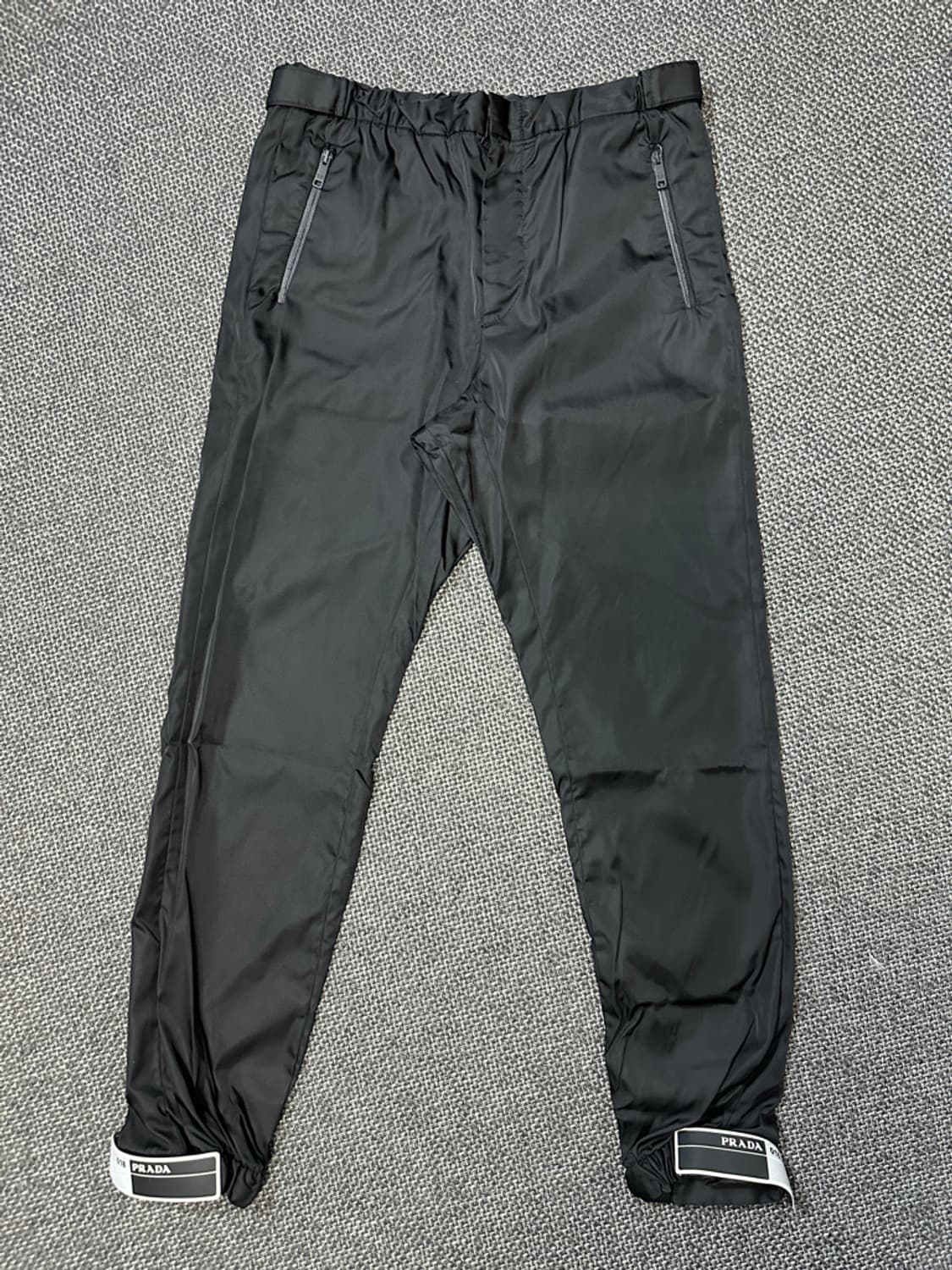 프라다 나일론 패치 트랙팬츠 상품이미지3