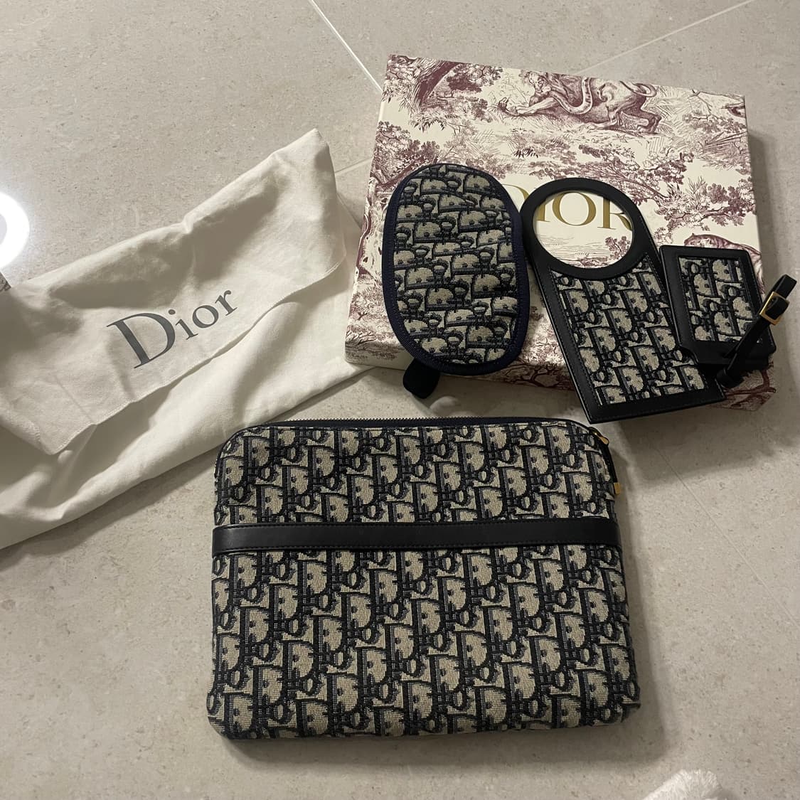 디올 오블리크 클러치 상품이미지1